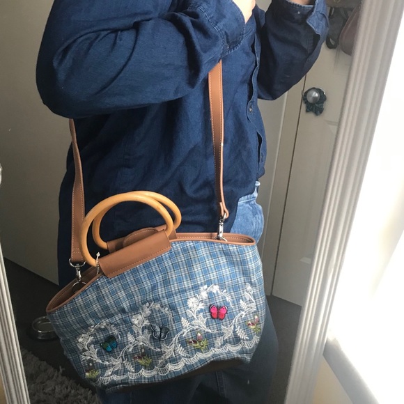 Relic Crossbody - Picture 3 of 14